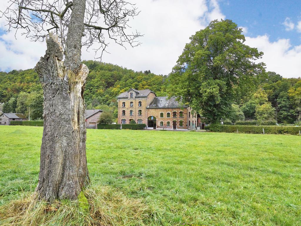 A Large Family House Villa Stavelot Exterior photo
